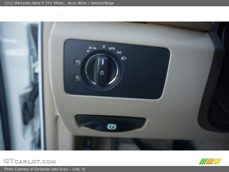 Arctic White / Almond/Beige 2012 Mercedes-Benz R 350 4Matic