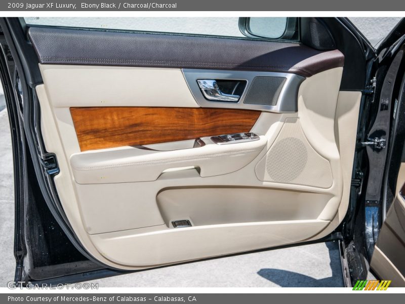 Ebony Black / Charcoal/Charcoal 2009 Jaguar XF Luxury