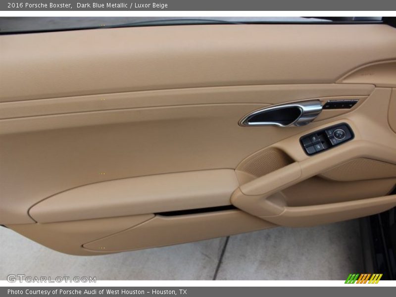 Door Panel of 2016 Boxster 