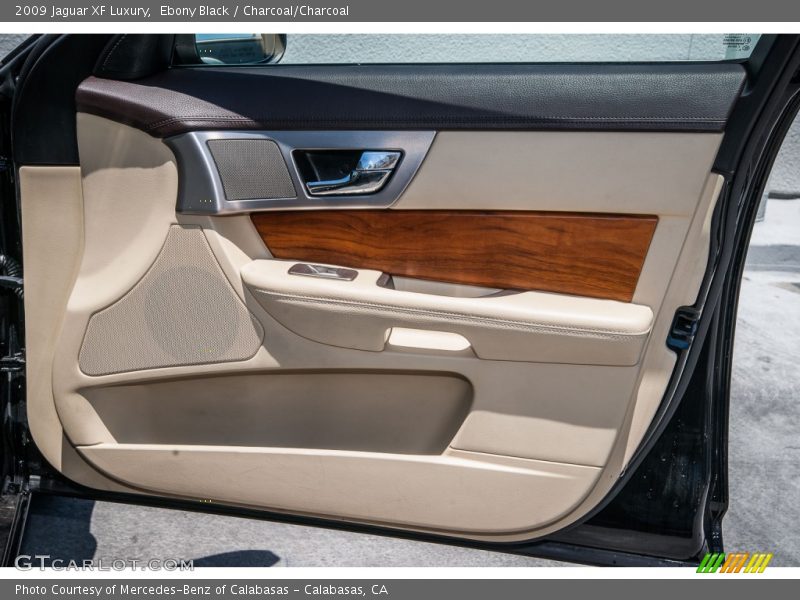 Ebony Black / Charcoal/Charcoal 2009 Jaguar XF Luxury