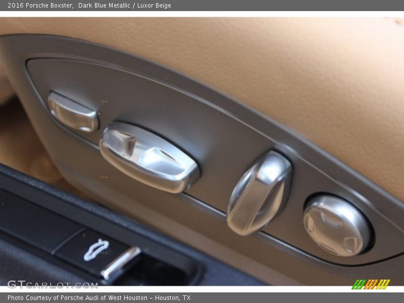 Controls of 2016 Boxster 