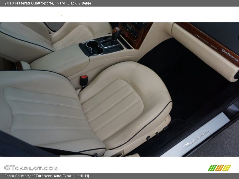 Nero (Black) / Beige 2010 Maserati Quattroporte