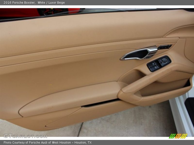 Door Panel of 2016 Boxster 