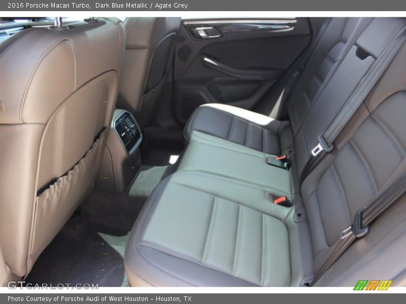 Dark Blue Metallic / Agate Grey 2016 Porsche Macan Turbo