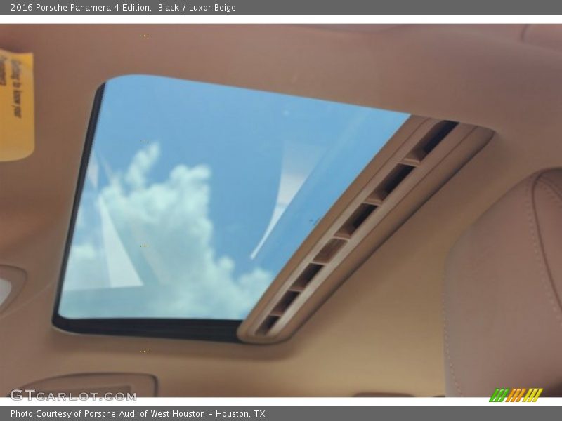 Sunroof of 2016 Panamera 4 Edition