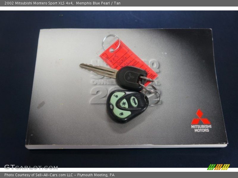 Memphis Blue Pearl / Tan 2002 Mitsubishi Montero Sport XLS 4x4