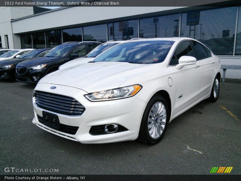 Front 3/4 View of 2013 Fusion Energi Titanium