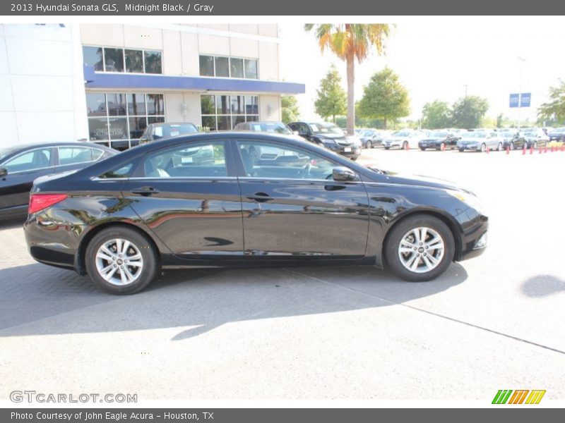 Midnight Black / Gray 2013 Hyundai Sonata GLS