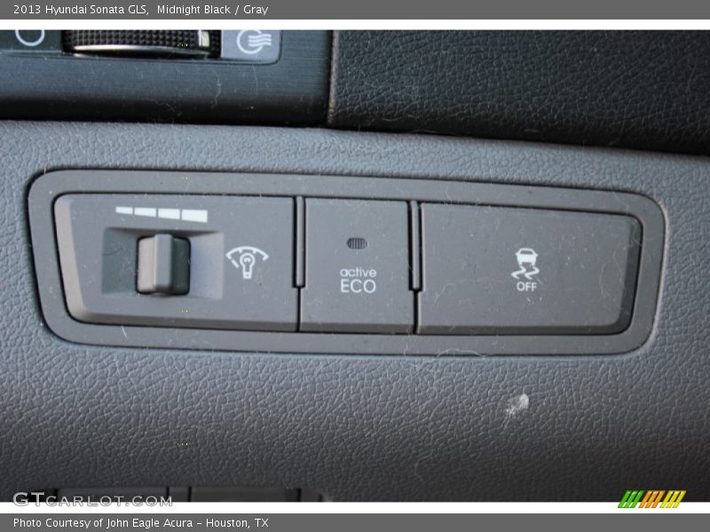 Midnight Black / Gray 2013 Hyundai Sonata GLS