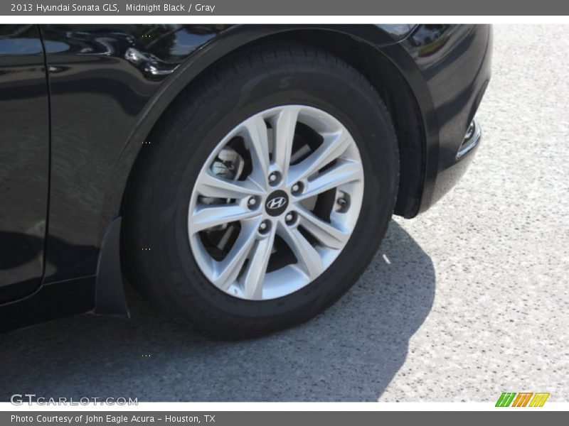 Midnight Black / Gray 2013 Hyundai Sonata GLS