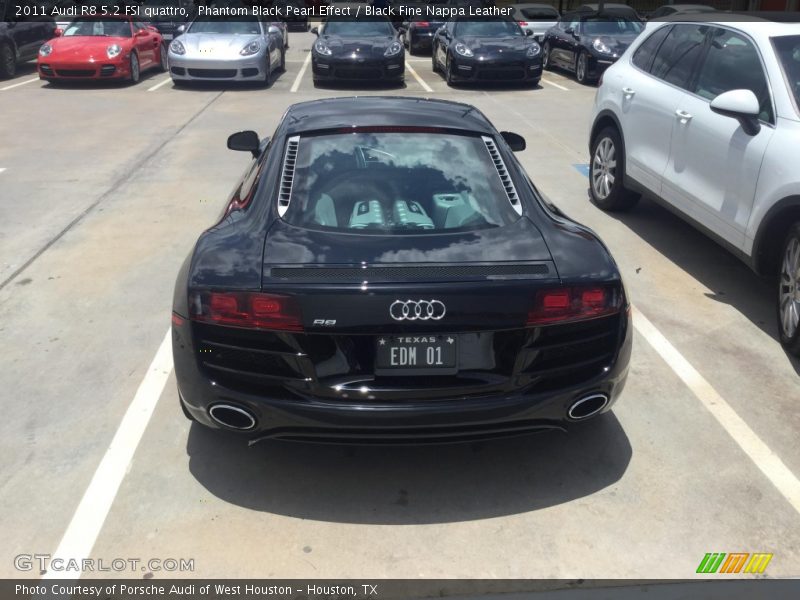 Phantom Black Pearl Effect / Black Fine Nappa Leather 2011 Audi R8 5.2 FSI quattro