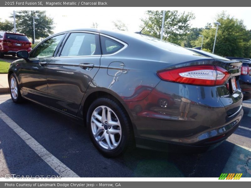 Magnetic Metallic / Charcoal Black 2015 Ford Fusion SE
