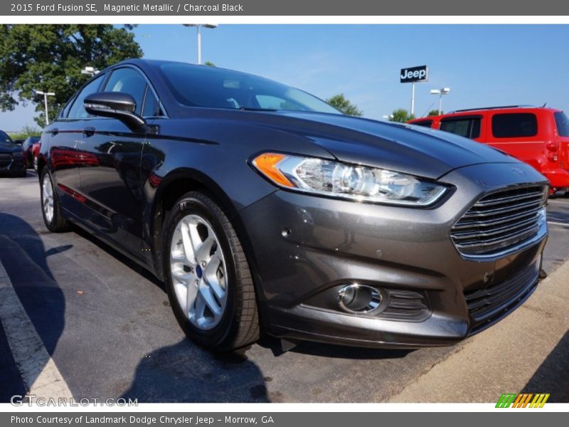 Magnetic Metallic / Charcoal Black 2015 Ford Fusion SE