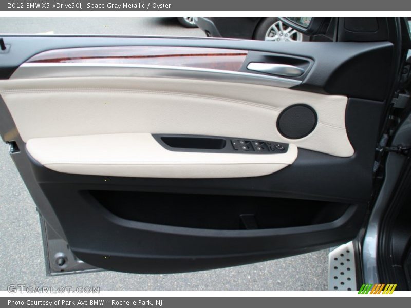 Space Gray Metallic / Oyster 2012 BMW X5 xDrive50i