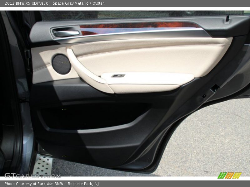 Space Gray Metallic / Oyster 2012 BMW X5 xDrive50i