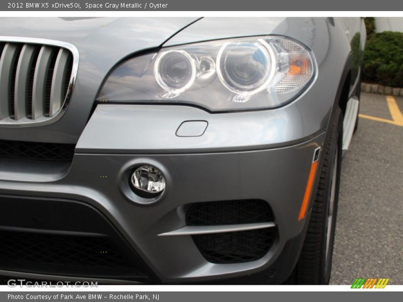Space Gray Metallic / Oyster 2012 BMW X5 xDrive50i