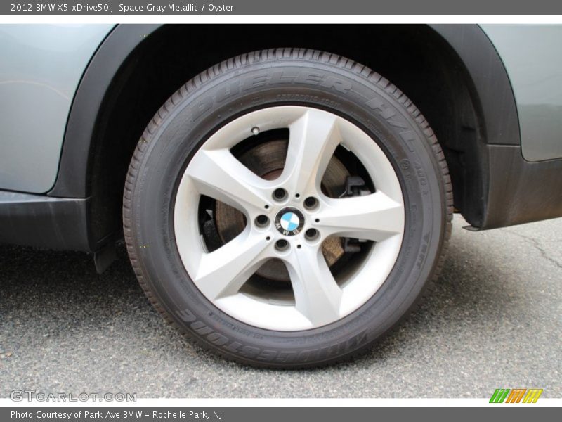 Space Gray Metallic / Oyster 2012 BMW X5 xDrive50i