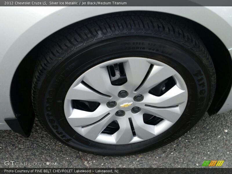 Silver Ice Metallic / Jet Black/Medium Titanium 2012 Chevrolet Cruze LS
