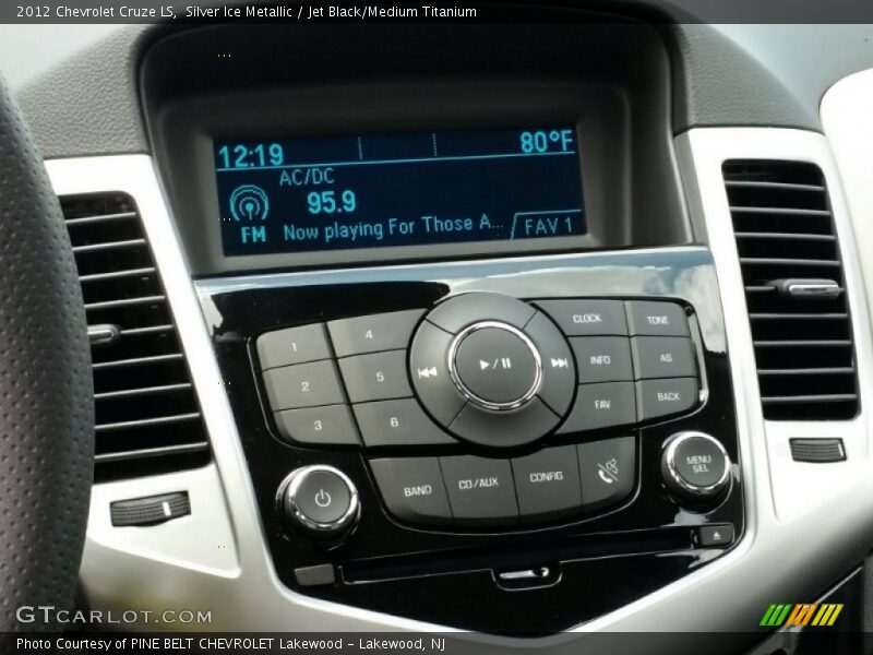 Silver Ice Metallic / Jet Black/Medium Titanium 2012 Chevrolet Cruze LS