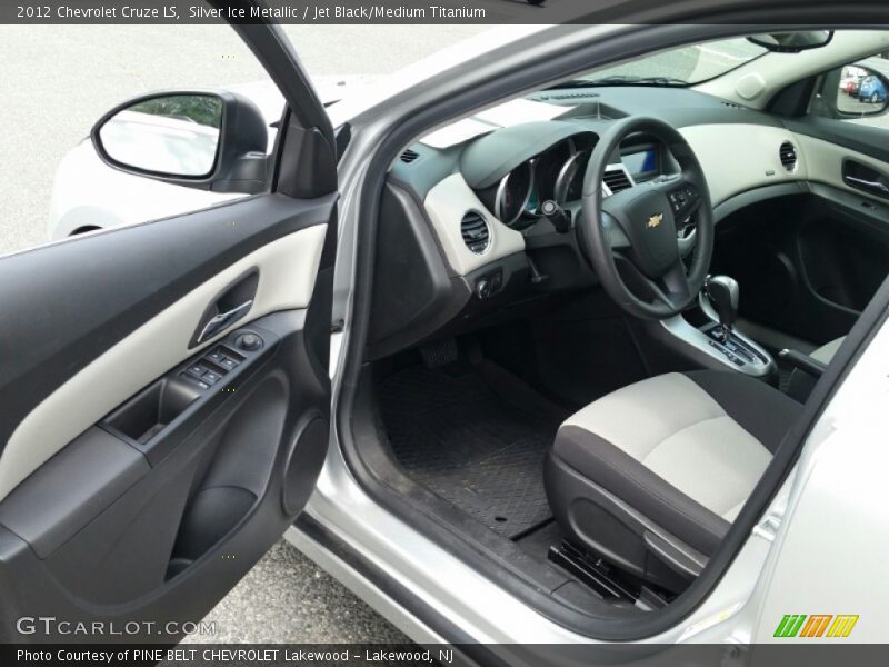 Silver Ice Metallic / Jet Black/Medium Titanium 2012 Chevrolet Cruze LS