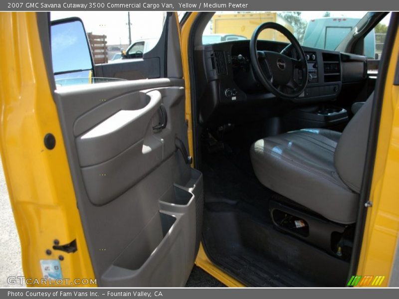 Yellow / Medium Pewter 2007 GMC Savana Cutaway 3500 Commercial Cargo Van