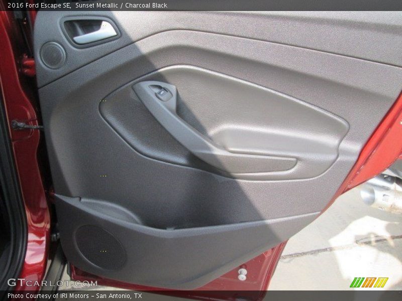 Sunset Metallic / Charcoal Black 2016 Ford Escape SE