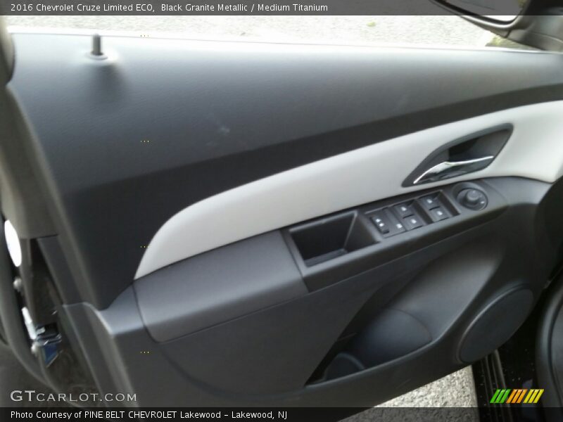 Black Granite Metallic / Medium Titanium 2016 Chevrolet Cruze Limited ECO
