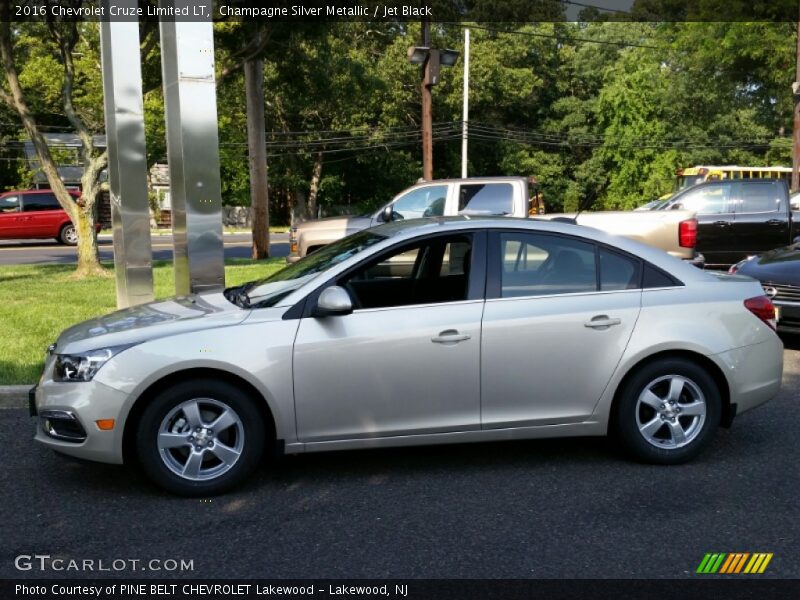 Champagne Silver Metallic / Jet Black 2016 Chevrolet Cruze Limited LT