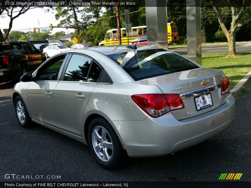 Champagne Silver Metallic / Jet Black 2016 Chevrolet Cruze Limited LT