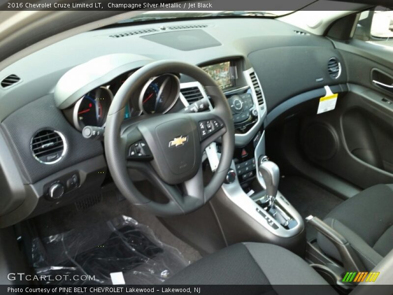 Champagne Silver Metallic / Jet Black 2016 Chevrolet Cruze Limited LT