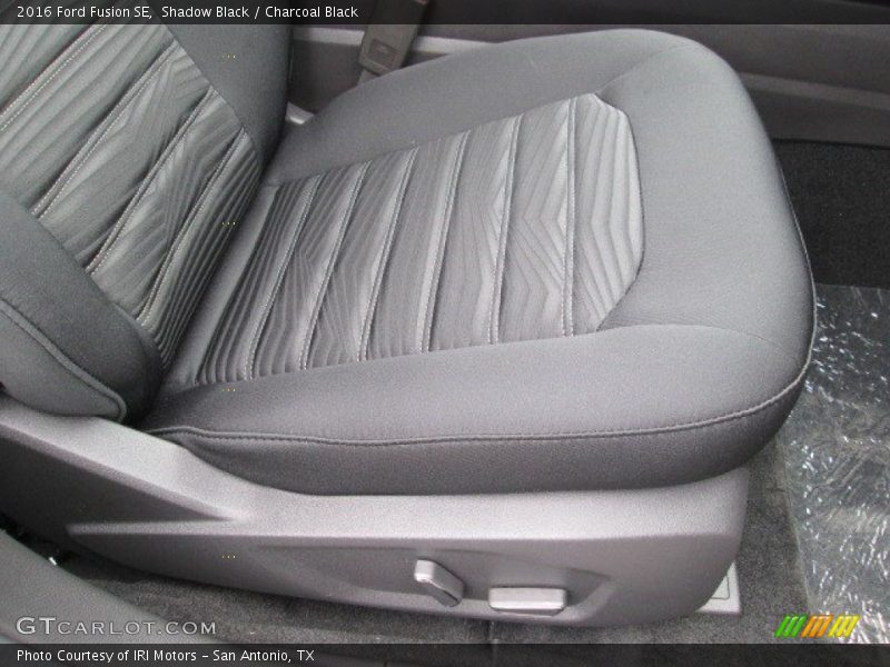 Shadow Black / Charcoal Black 2016 Ford Fusion SE