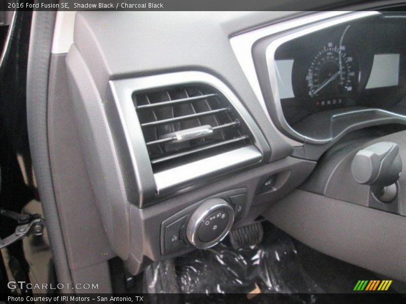 Shadow Black / Charcoal Black 2016 Ford Fusion SE
