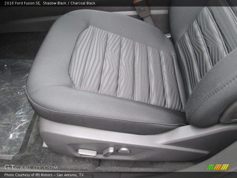 Shadow Black / Charcoal Black 2016 Ford Fusion SE