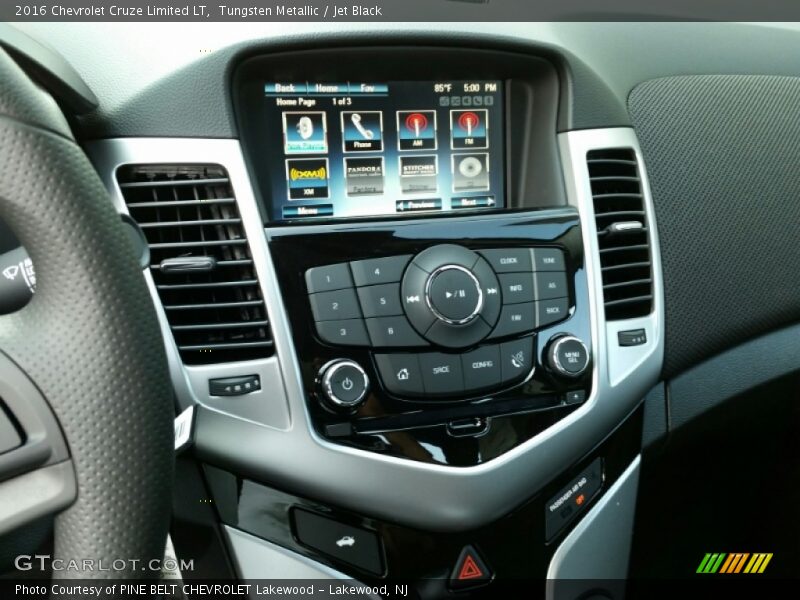 Tungsten Metallic / Jet Black 2016 Chevrolet Cruze Limited LT