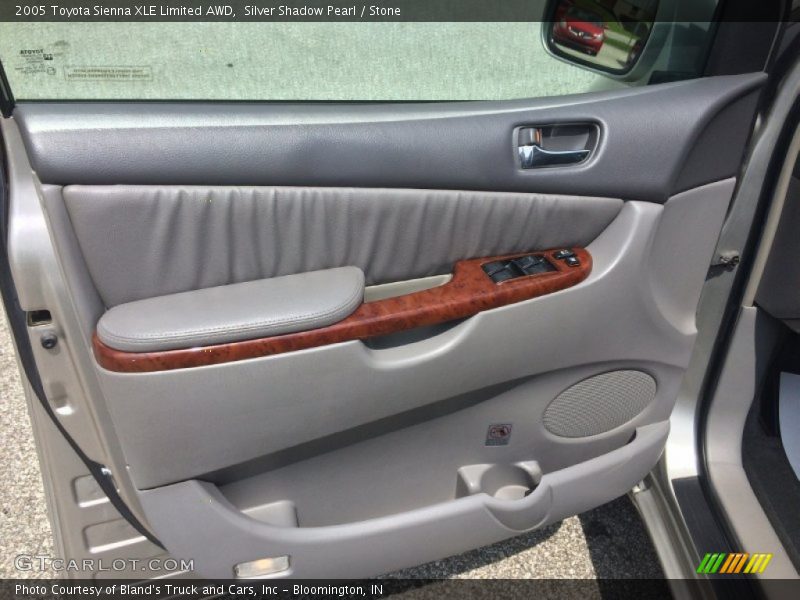 Silver Shadow Pearl / Stone 2005 Toyota Sienna XLE Limited AWD