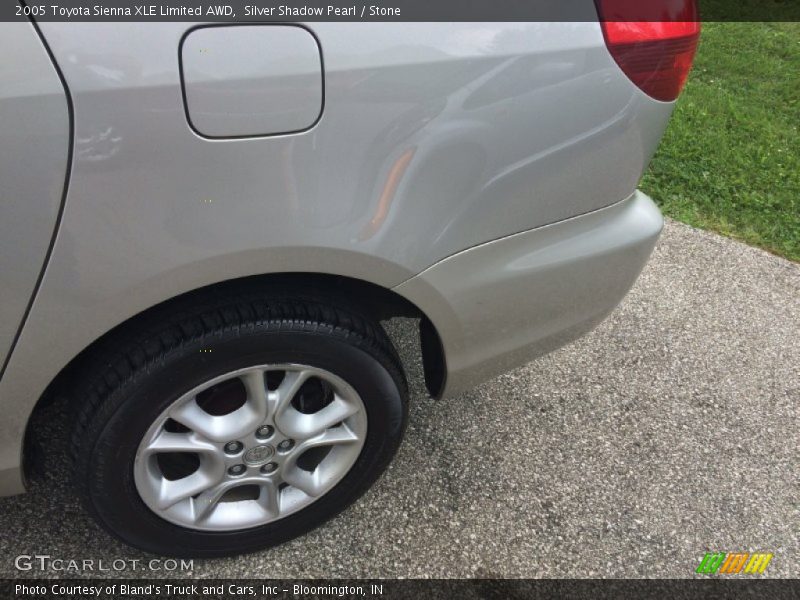 Silver Shadow Pearl / Stone 2005 Toyota Sienna XLE Limited AWD