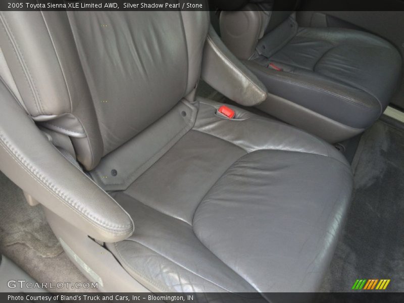 Silver Shadow Pearl / Stone 2005 Toyota Sienna XLE Limited AWD