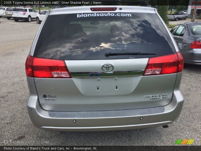 Silver Shadow Pearl / Stone 2005 Toyota Sienna XLE Limited AWD