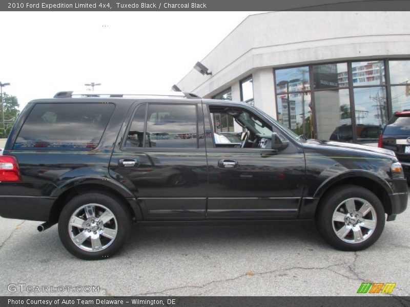 Tuxedo Black / Charcoal Black 2010 Ford Expedition Limited 4x4
