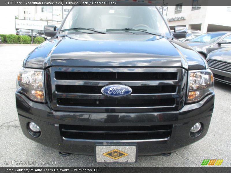 Tuxedo Black / Charcoal Black 2010 Ford Expedition Limited 4x4