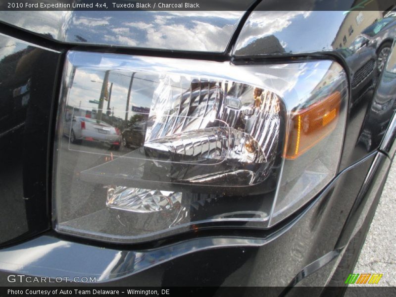 Tuxedo Black / Charcoal Black 2010 Ford Expedition Limited 4x4