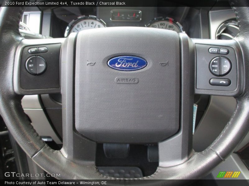 Tuxedo Black / Charcoal Black 2010 Ford Expedition Limited 4x4
