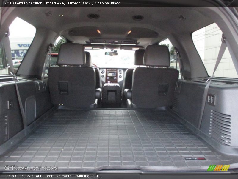 Tuxedo Black / Charcoal Black 2010 Ford Expedition Limited 4x4