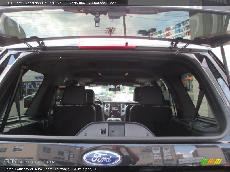 Tuxedo Black / Charcoal Black 2010 Ford Expedition Limited 4x4