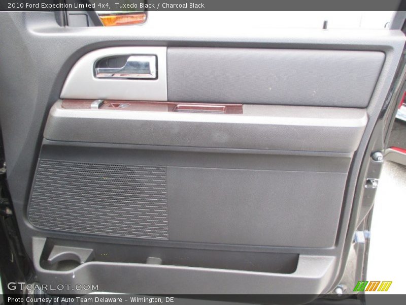 Tuxedo Black / Charcoal Black 2010 Ford Expedition Limited 4x4