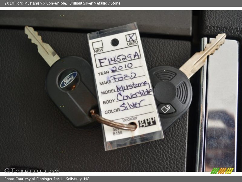 Brilliant Silver Metallic / Stone 2010 Ford Mustang V6 Convertible