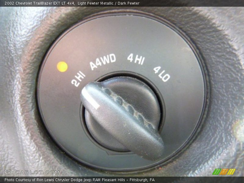 Light Pewter Metallic / Dark Pewter 2002 Chevrolet TrailBlazer EXT LT 4x4