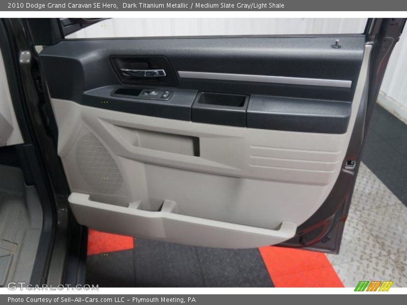 Dark Titanium Metallic / Medium Slate Gray/Light Shale 2010 Dodge Grand Caravan SE Hero