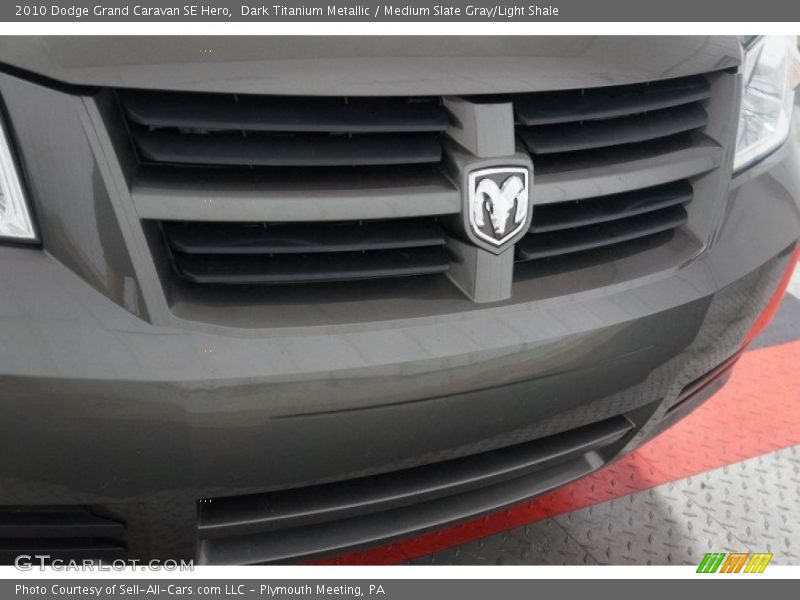 Dark Titanium Metallic / Medium Slate Gray/Light Shale 2010 Dodge Grand Caravan SE Hero