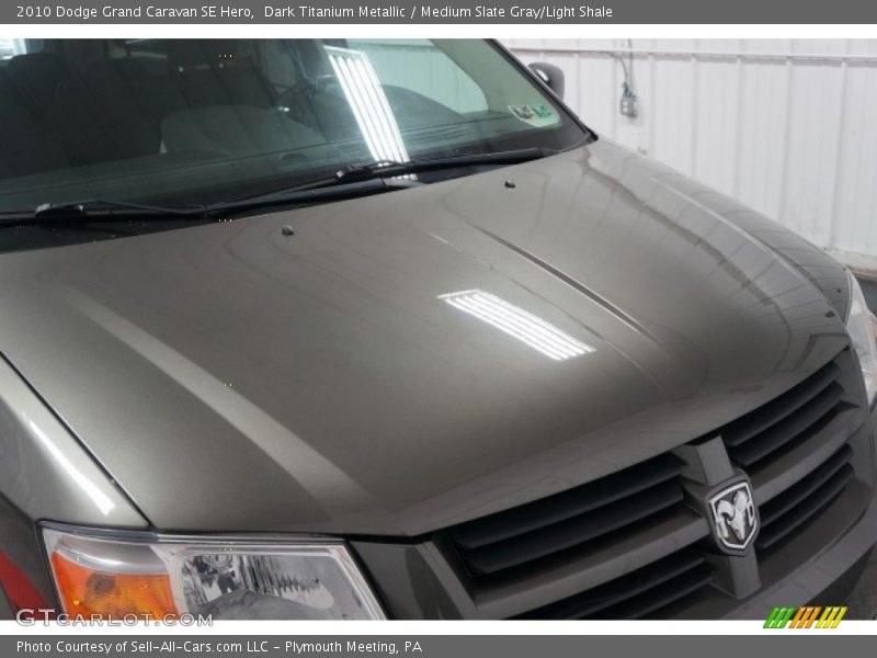 Dark Titanium Metallic / Medium Slate Gray/Light Shale 2010 Dodge Grand Caravan SE Hero